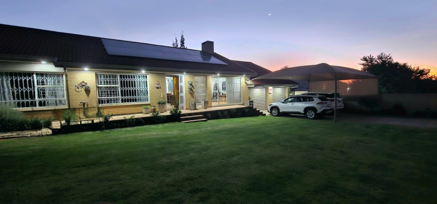 4 Bedroom Property for Sale in Heuwelsig Free State